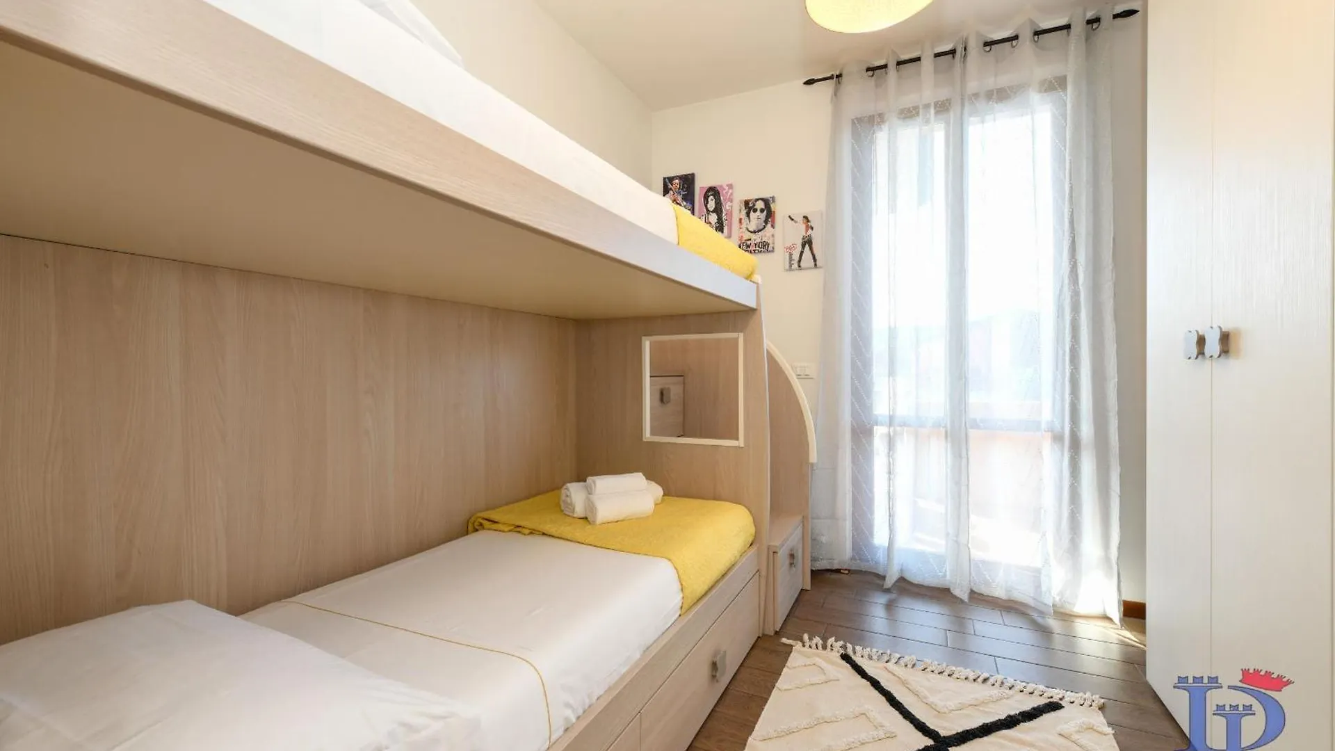 아파트 Desenzanoloft Official Partner Marriott Homes & Villas Peschiera Fantasy Apartment'S 페스키에라델가르다